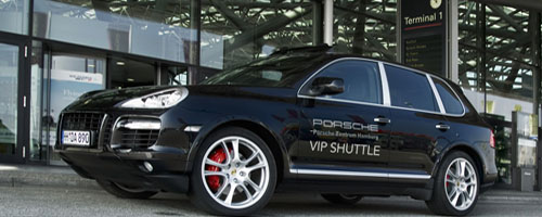 PORSCHE VIP SHUTTLE am Airport Hamburg